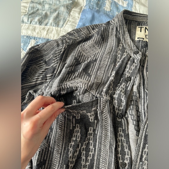TNA 2010 Black Grey Boho Bohemian Western Country Button Up Womens Short Small - Picture 3 of 11